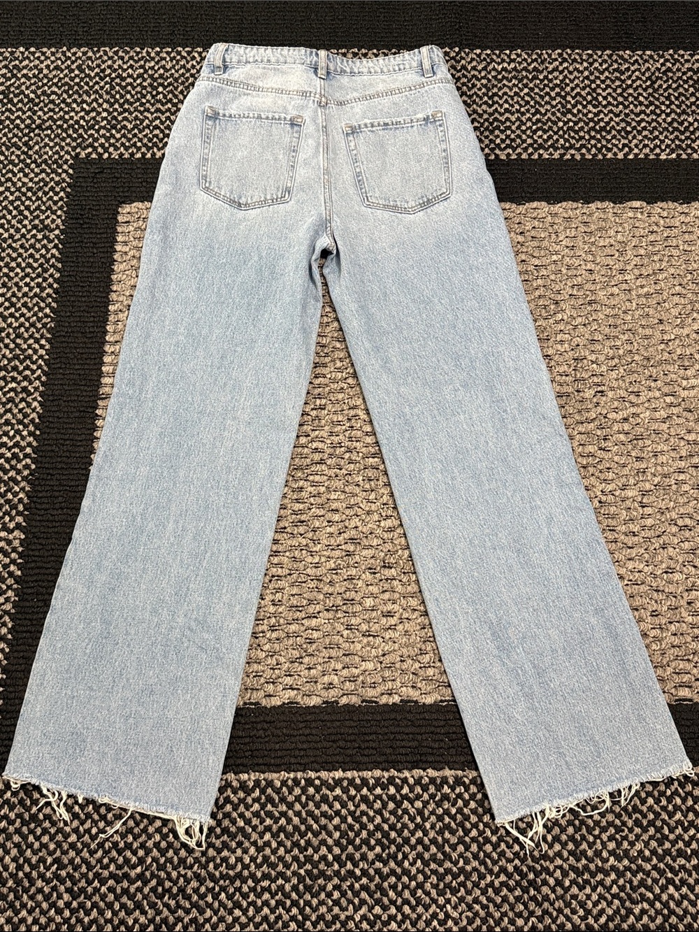 VERVET Refunded 90s Vintage Loose Jeans Sz 28 High Rise Light Wash Raw Hem - Picture 2 of 5